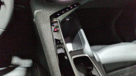 Peugeot 5008 Hybrid 145 bva e-dcs6 7pl allure  + pack panoramic navigatio  occasion � Ganges - photo n�19