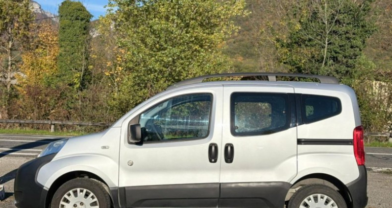 Peugeot Bipper 1.3 HDi 75ch FAP STT BLUE LION Outdoor 2012 - photo n°4 Peugeot Bipper 1.3 HDi 75ch FAP STT BLUE LION Outdoor  occasion à Challes-les-Eaux - photo n°4
