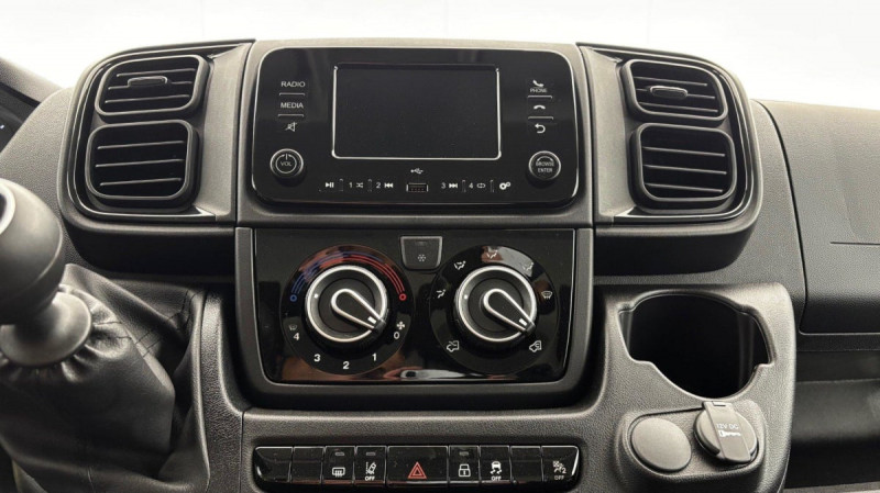 Peugeot Boxer BOXER FGN TOLE 3.3 T L2H2 140 S S BVM6 2025 - photo n°12 Peugeot Boxer BOXER FGN TOLE 3.3 T L2H2 140 S S BVM6  occasion à SAINT-GREGOIRE - photo n°12