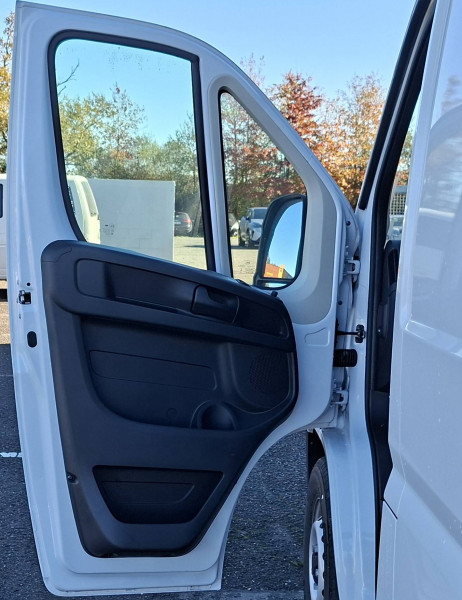 Peugeot Boxer BOXER FGN TOLE 3.5 T L2H2 140 S&S BVA8  4p 2025 - photo n°17 Peugeot Boxer BOXER FGN TOLE 3.5 T L2H2 140 S&S BVA8  4p  occasion à Aire sur Adour - photo n°17