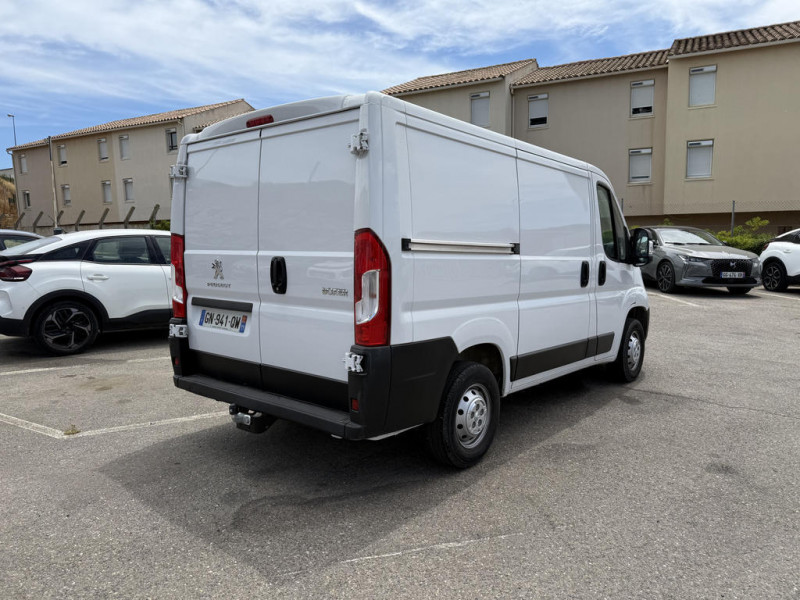 Peugeot Boxer FOURGON TOLE 3.0 T L1H1 BLUEHDI 120 S&S BVM6  occasion à Narbonne - photo n°2