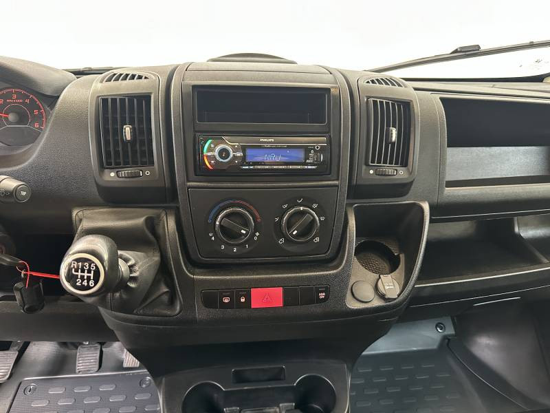Peugeot Boxer TOLE 330 L2H1 BLUEHDI 140 S&S ASPHALT  occasion  Royan - photo n8