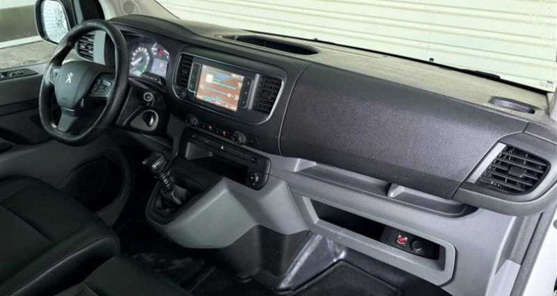 Peugeot Expert FGN TOLE LONG 2.0 BLUEHDI 120 S&S BVM6 PRO 2019 - photo n°2 Peugeot Expert FGN TOLE LONG 2.0 BLUEHDI 120 S&S BVM6 PRO  occasion à SAINT FULGENT - photo n°2