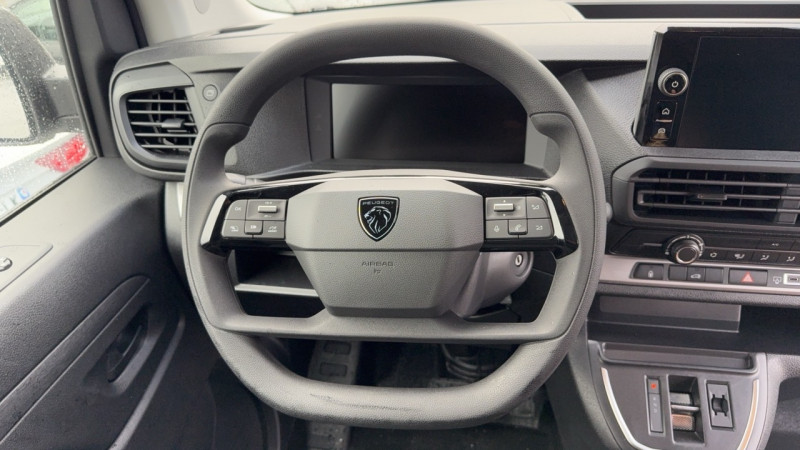 Peugeot Expert M 2.0 BLUEHDI 180CH S&S EAT8 2025 - photo n°12 Peugeot Expert M 2.0 BLUEHDI 180CH S&S EAT8  occasion à Albi - photo n°12