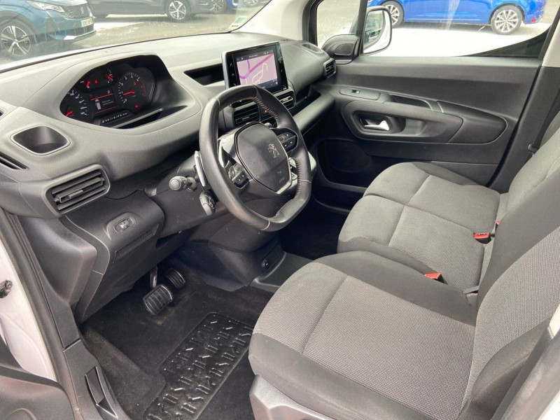 Peugeot Partner BlueHDi 130 EAT8 3 PL GPS Caméra Attelage 2024 - photo n°12 Peugeot Partner BlueHDi 130 EAT8 3 PL GPS Caméra Attelage  occasion à Saïx - photo n°12