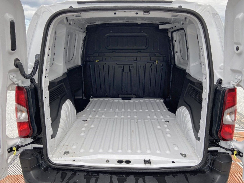 Peugeot Partner BlueHDi 130 EAT8 3 PL GPS Caméra Attelage 2024 - photo n°14 Peugeot Partner BlueHDi 130 EAT8 3 PL GPS Caméra Attelage  occasion à Saïx - photo n°14