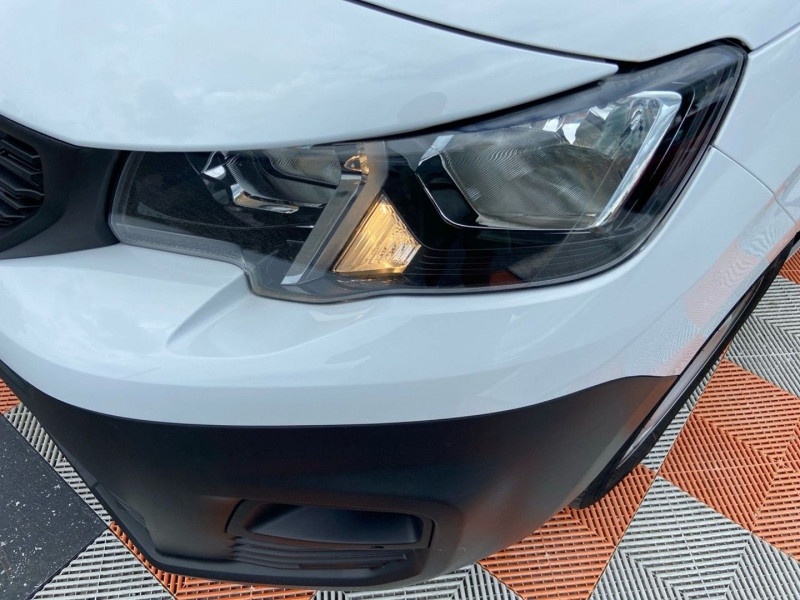 Peugeot Partner BlueHDi 130 EAT8 3 PL GPS Caméra Attelage 2024 - photo n°9 Peugeot Partner BlueHDi 130 EAT8 3 PL GPS Caméra Attelage  occasion à Saïx - photo n°9