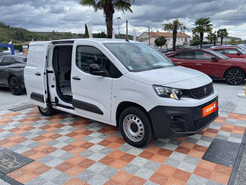 Peugeot Partner BlueHDi 130 EAT8 3 PL GPS Caméra Attelage 2024 - photo n°16 Peugeot Partner BlueHDi 130 EAT8 3 PL GPS Caméra Attelage  occasion à Saïx - photo n°16