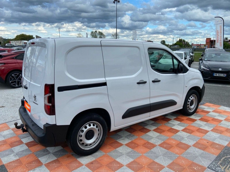 Peugeot Partner BlueHDi 130 EAT8 3 PL GPS Caméra Attelage 2024 - photo n°5 Peugeot Partner BlueHDi 130 EAT8 3 PL GPS Caméra Attelage  occasion à Saïx - photo n°5