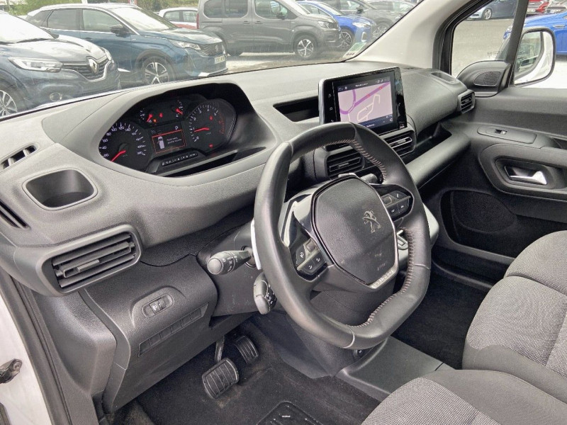 Peugeot Partner BlueHDi 130 EAT8 3 PL GPS Caméra Attelage 2024 - photo n°13 Peugeot Partner BlueHDi 130 EAT8 3 PL GPS Caméra Attelage  occasion à Saïx - photo n°13