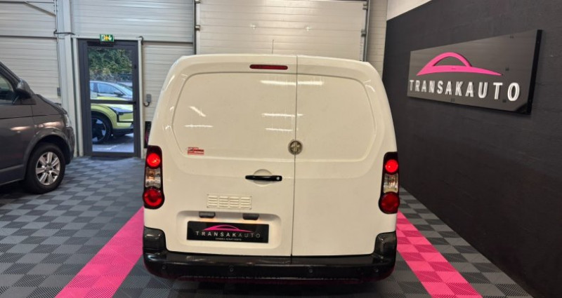 Peugeot Partner FGN 121 L2 1.6 HDI 90 FAP PACK CD CLIM / 3 PLACES / DISTRIBU 2014 - photo n°4 Peugeot Partner FGN 121 L2 1.6 HDI 90 FAP PACK CD CLIM / 3 PLACES / DISTRIBU  occasion à Harfleur - photo n°4