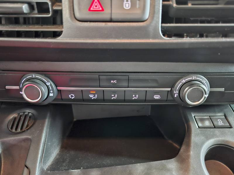 Peugeot Partner FGN FOURGON STANDARD 1000 KG BLUEHDI 100 S&S BVM5 PREMIUM 2021 - photo n°17 Peugeot Partner FGN FOURGON STANDARD 1000 KG BLUEHDI 100 S&S BVM5 PREMIUM  occasion à Biscarrosse - photo n°17