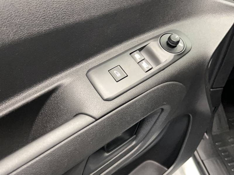 Peugeot Partner FGN FOURGON STANDARD 650 KG BLUEHDI 100 S&S BVM5 PREMIUM 2019 - photo n°19 Peugeot Partner FGN FOURGON STANDARD 650 KG BLUEHDI 100 S&S BVM5 PREMIUM  occasion à Saint-Pierre-du-Mont - photo n°19