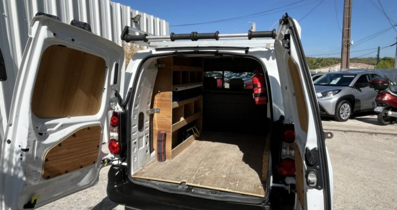 Peugeot Partner Long 1.6 BlueHDi S&S - 100 II 2008 FOURGON Premium PHASE 3 2016 - photo n°7 Peugeot Partner Long 1.6 BlueHDi S&S - 100 II 2008 FOURGON Premium PHASE 3  occasion à Le Muy - photo n°7