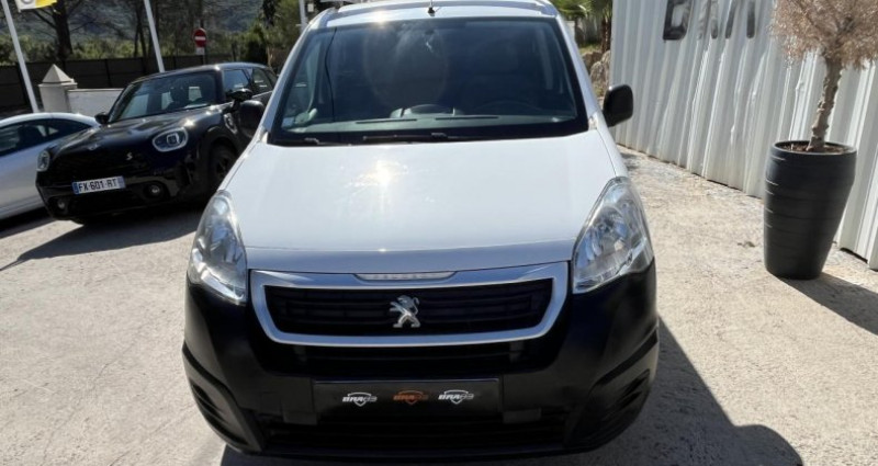 Peugeot Partner Long 1.6 BlueHDi S&S - 100 II 2008 FOURGON Premium PHASE 3 2016 - photo n°2 Peugeot Partner Long 1.6 BlueHDi S&S - 100 II 2008 FOURGON Premium PHASE 3  occasion à Le Muy - photo n°2
