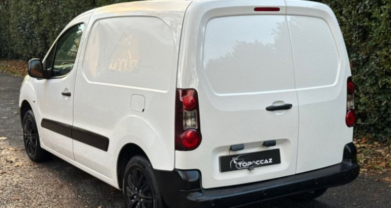 Peugeot Partner PLANCB STANDARD 1.6 HDI 75 PRO * 2018 * 3 PLACES * 110.000KM 2018 - photo n°4 Peugeot Partner PLANCB STANDARD 1.6 HDI 75 PRO * 2018 * 3 PLACES * 110.000KM  occasion à La Chapelle D'Armentiéres - photo n°4
