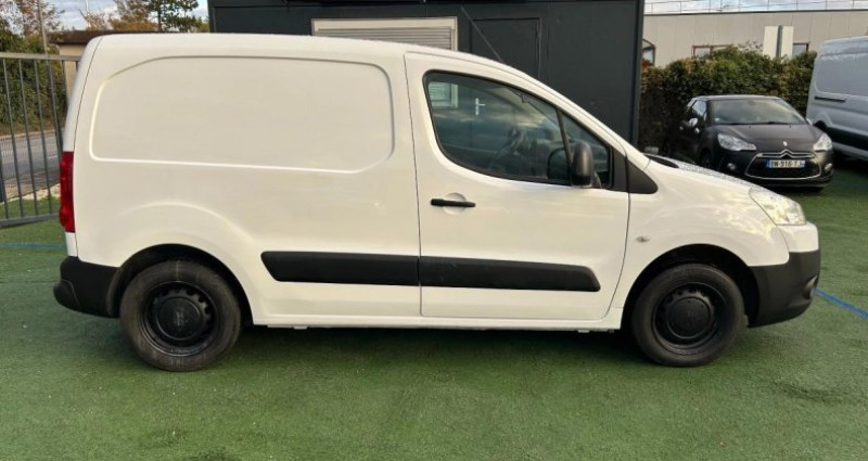 Peugeot Partner Vu 1.6 HDI 75ch CONFORT 3 places 2008 - photo n°5 Peugeot Partner Vu 1.6 HDI 75ch CONFORT 3 places  occasion à Reims - photo n°5