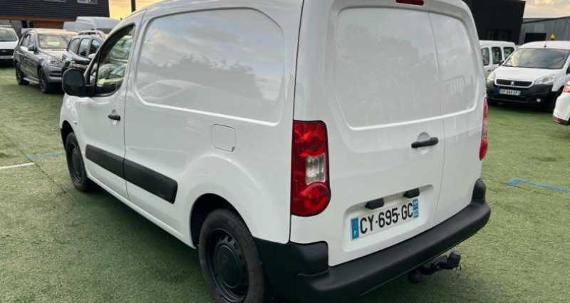 Peugeot Partner Vu 1.6 HDI 75ch CONFORT 3 places 2008 - photo n°3 Peugeot Partner Vu 1.6 HDI 75ch CONFORT 3 places  occasion à Reims - photo n°3