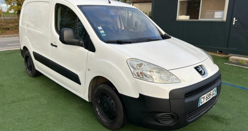 Peugeot Partner Vu 1.6 HDI 75ch CONFORT 3 places 2008 - photo n°6 Peugeot Partner Vu 1.6 HDI 75ch CONFORT 3 places  occasion à Reims - photo n°6