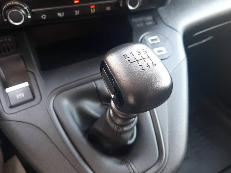 Peugeot Partner XL 950kg BlueHDi 100ch S&S 2024 - photo n°13 Peugeot Partner XL 950kg BlueHDi 100ch S&S  occasion à Vert-Saint-Denis - photo n°13