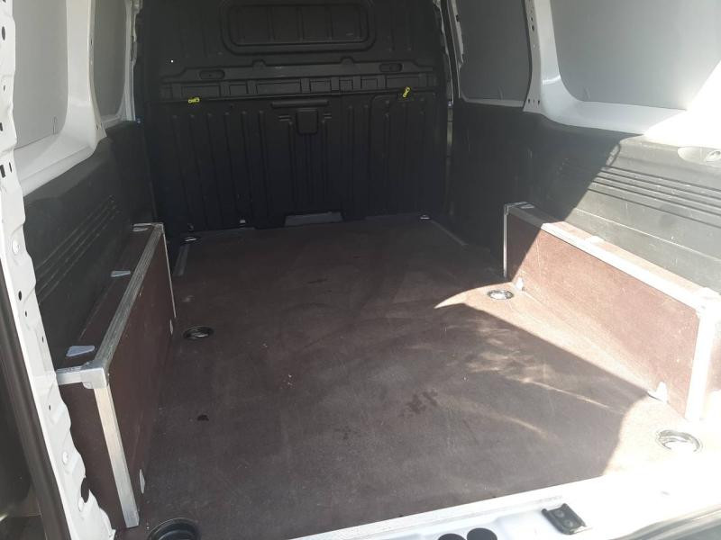 Peugeot Partner XL 950kg BlueHDi 100ch S&S 2024 - photo n°10 Peugeot Partner XL 950kg BlueHDi 100ch S&S  occasion à Vert-Saint-Denis - photo n°10