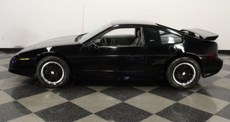 Pontiac Fiero  1988 - photo n°3 Pontiac Fiero   occasion à LYON - photo n°3