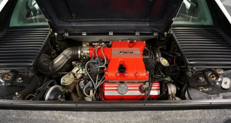 Pontiac Fiero  1985 - photo n°4 Pontiac Fiero   occasion à LYON - photo n°4