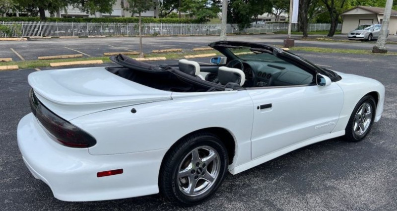 Pontiac Firebird  1996 - photo n°4 Pontiac Firebird   occasion à LYON - photo n°4