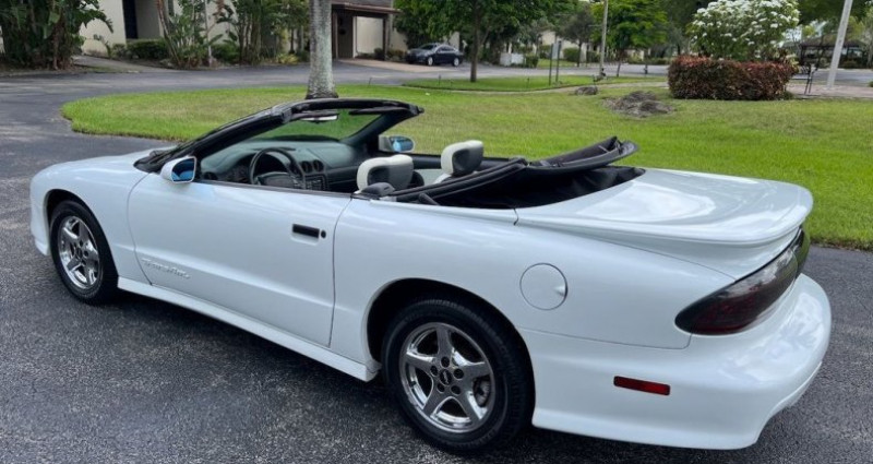 Pontiac Firebird  1996 - photo n°3 Pontiac Firebird   occasion à LYON - photo n°3