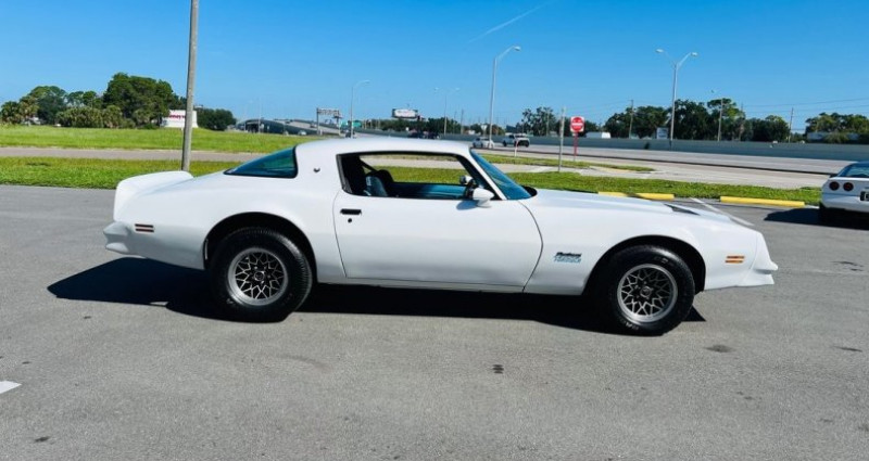 Pontiac Firebird  1977 - photo n°7 Pontiac Firebird   occasion à LYON - photo n°7