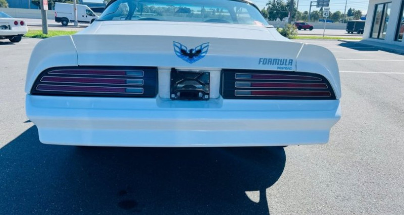 Pontiac Firebird  1977 - photo n°4 Pontiac Firebird   occasion à LYON - photo n°4