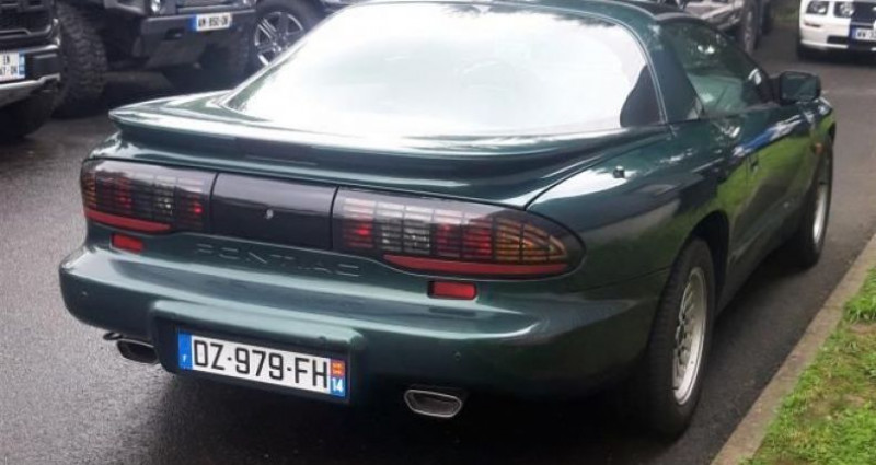 Pontiac Firebird 3.4 V6 Vert occasion à Cormeilles En Parisis - photo n°2