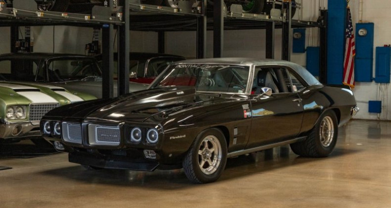 Pontiac Firebird Custom 1969 Pontiac Firebird Custom  occasion à LYON
