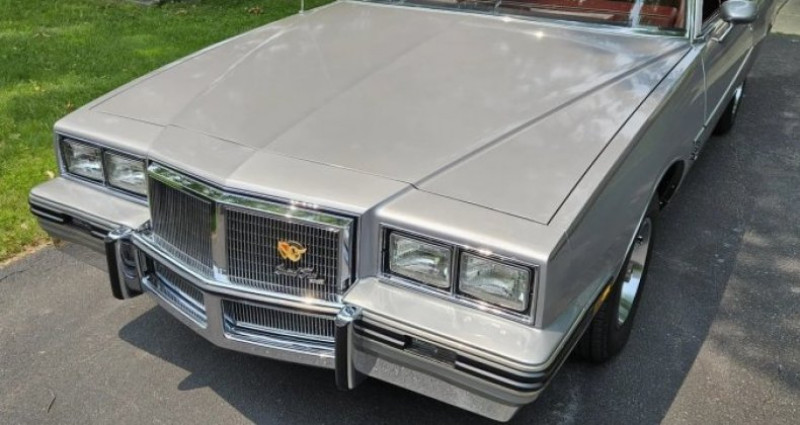 Pontiac Grand Prix  1983 - photo n°5 Pontiac Grand Prix   occasion à LYON - photo n°5