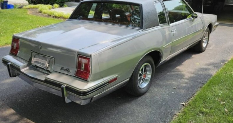Pontiac Grand Prix  1983 - photo n°4 Pontiac Grand Prix   occasion à LYON - photo n°4