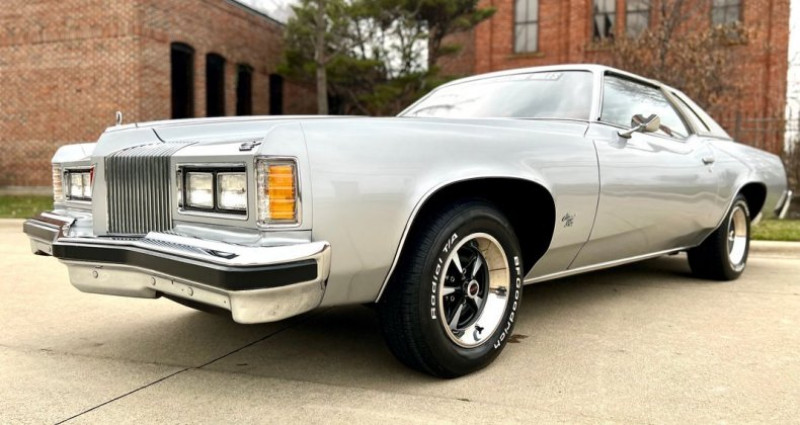 Pontiac Grand Prix  1976 - photo n°7 Pontiac Grand Prix   occasion à LYON - photo n°7