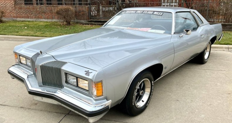 Pontiac Grand Prix  1976 - photo n°6 Pontiac Grand Prix   occasion à LYON - photo n°6