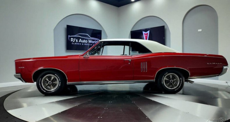 Pontiac LeMans Le 1967 - photo n°2 Pontiac LeMans Le  occasion à LYON - photo n°2