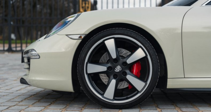 Porsche 911 Type 991 991 Carrera S 50th Anniversary *Manual gearbox*  occasion � PARIS - photo n�6