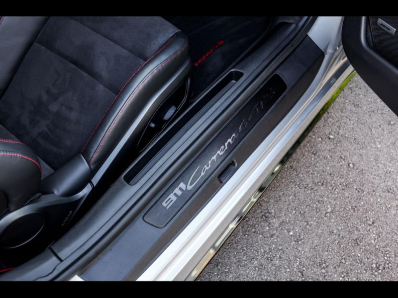 Porsche 911 .1 911 CARRERA 4 GTS PDK°APPROVED 4/26°CARBO 2022 - photo n°14 Porsche 911 .1 911 CARRERA 4 GTS PDK°APPROVED 4/26°CARBO  occasion à L'Union - photo n°14