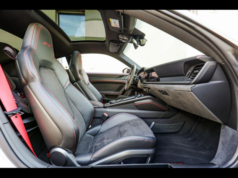 Porsche 911 .1 911 CARRERA 4 GTS PDK°APPROVED 4/26°CARBO 2022 - photo n°12 Porsche 911 .1 911 CARRERA 4 GTS PDK°APPROVED 4/26°CARBO  occasion à L'Union - photo n°12