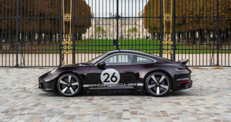 Porsche 911 992 Sport Classic *Brand new - PTS Superior Red Metallic*  occasion  PARIS - photo n2