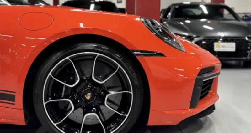 Porsche 911 992 Turbo S 650cv color LAVA  occasion  ENCAMP - photo n5
