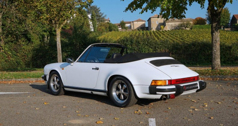 Porsche 911 SC 3.0 Cabriolet blanc Grand Prix 1983 - photo n°4 Porsche 911 SC 3.0 Cabriolet blanc Grand Prix  occasion à LISSIEU - photo n°4