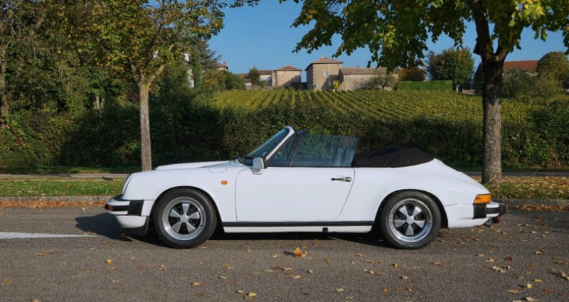 Porsche 911 SC 3.0 Cabriolet blanc Grand Prix 1983 - photo n°3 Porsche 911 SC 3.0 Cabriolet blanc Grand Prix  occasion à LISSIEU - photo n°3