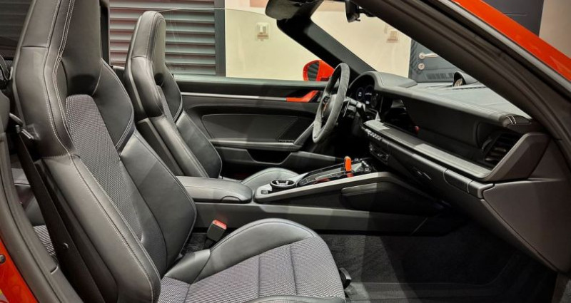 Porsche 911 TYPE 992 CARRERA 4S CABRIOLET PACK SportDesign 3.0i 450 PDK   occasion  MONTELIER - photo n5