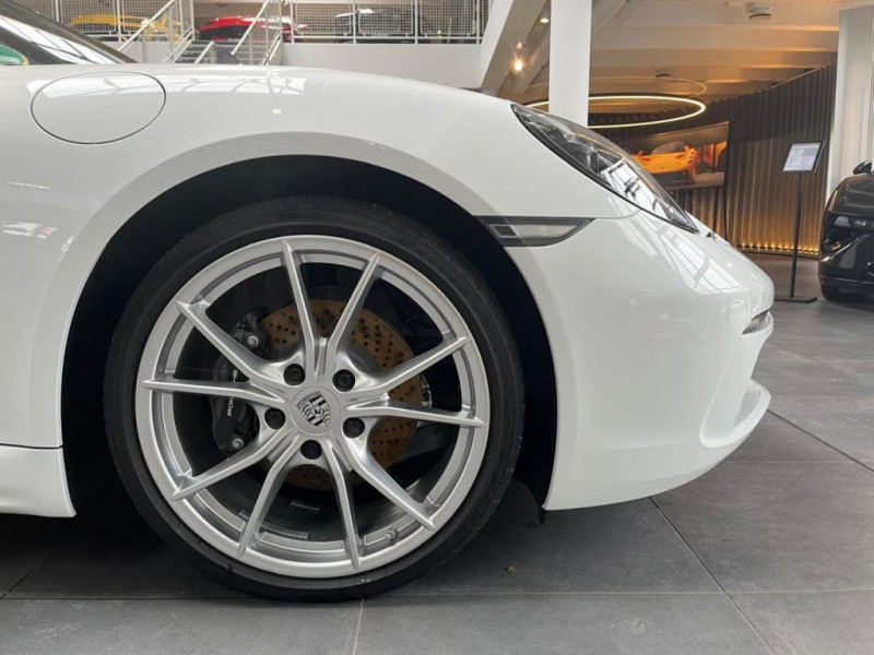 Porsche Boxster 718 Boxster - Cabrio - 2.0L 2016 - photo n°4 Porsche Boxster 718 Boxster - Cabrio - 2.0L  occasion à L'Union - photo n°4