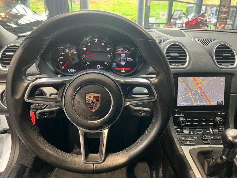 Porsche Boxster 718 Boxster - Cabrio - 2.0L 2016 - photo n°11 Porsche Boxster 718 Boxster - Cabrio - 2.0L  occasion à L'Union - photo n°11