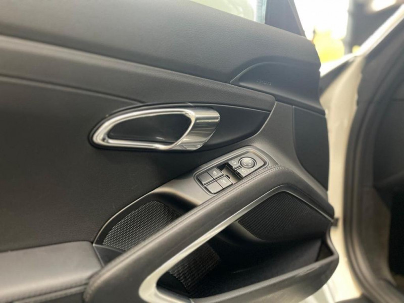 Porsche Boxster 718 Boxster - Cabrio - 2.0L 2016 - photo n°9 Porsche Boxster 718 Boxster - Cabrio - 2.0L  occasion à L'Union - photo n°9