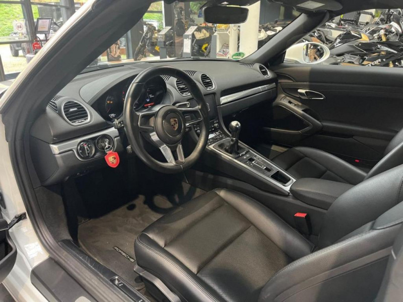 Porsche Boxster 718 Boxster - Cabrio - 2.0L 2016 - photo n°8 Porsche Boxster 718 Boxster - Cabrio - 2.0L  occasion à L'Union - photo n°8